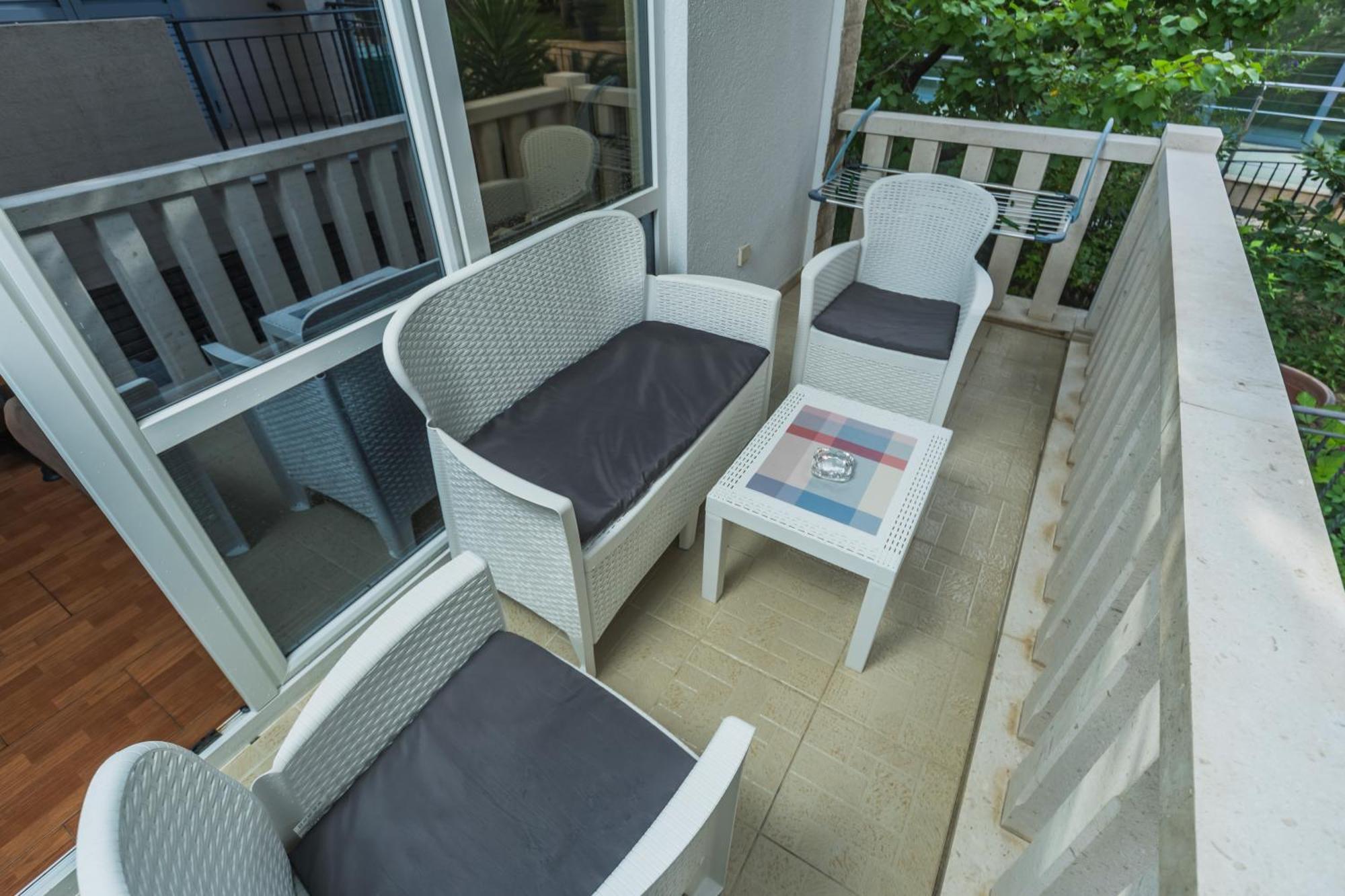 Apartments Franicevic Petrovac Exterior foto