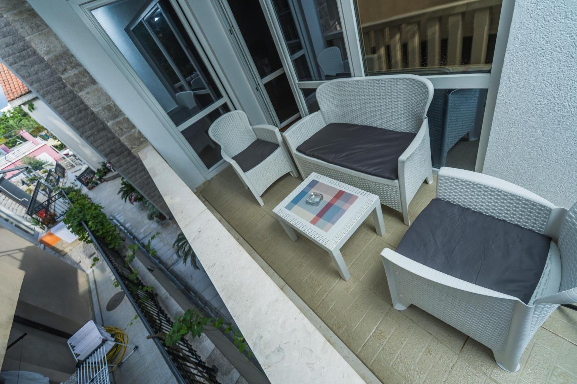 Apartments Franicevic Petrovac Exterior foto