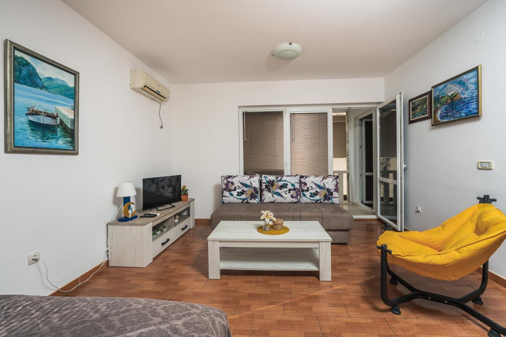 Apartments Franicevic Petrovac Exterior foto