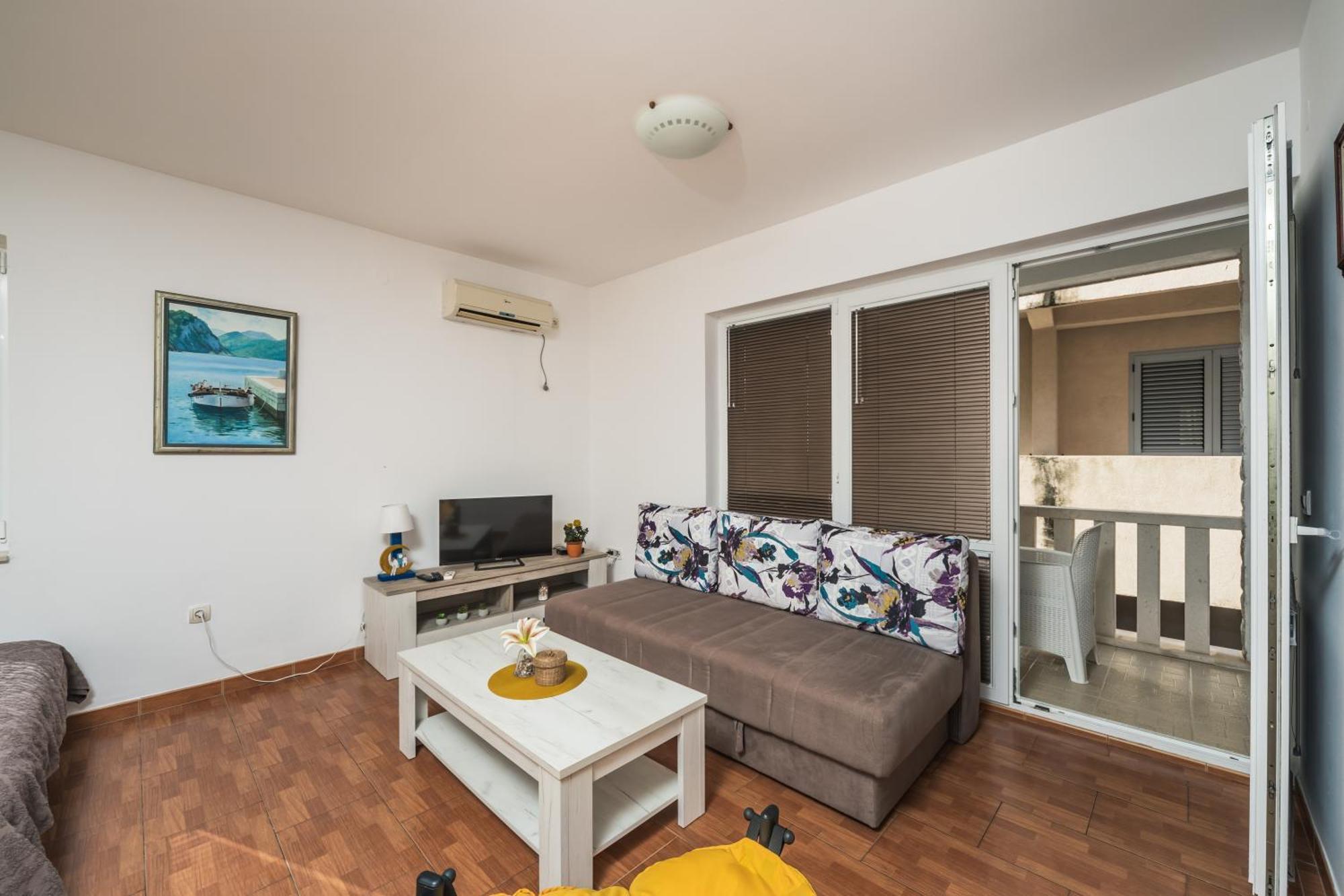 Apartments Franicevic Petrovac Exterior foto