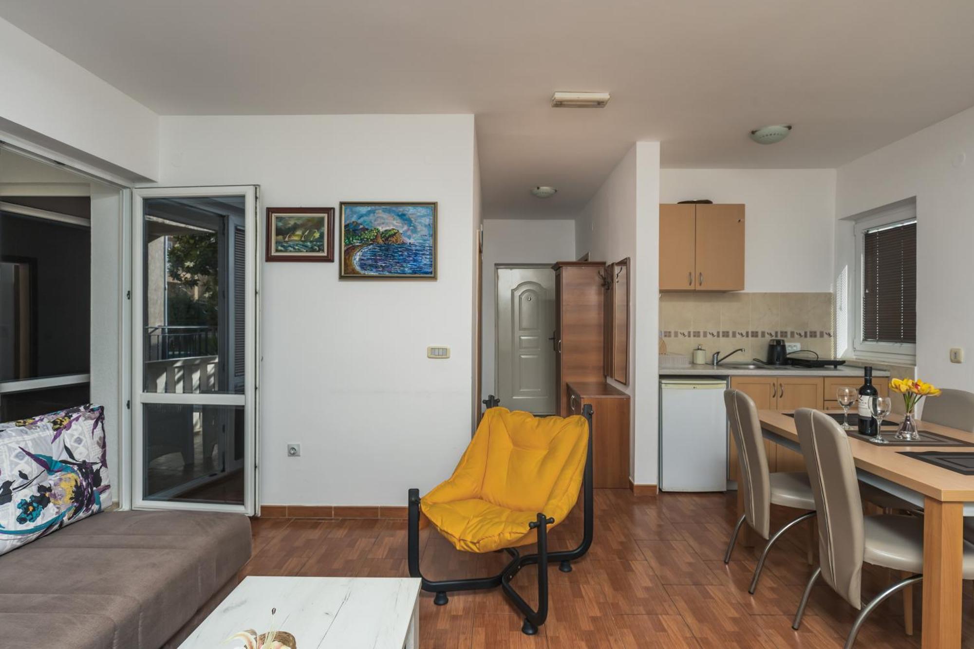 Apartments Franicevic Petrovac Exterior foto
