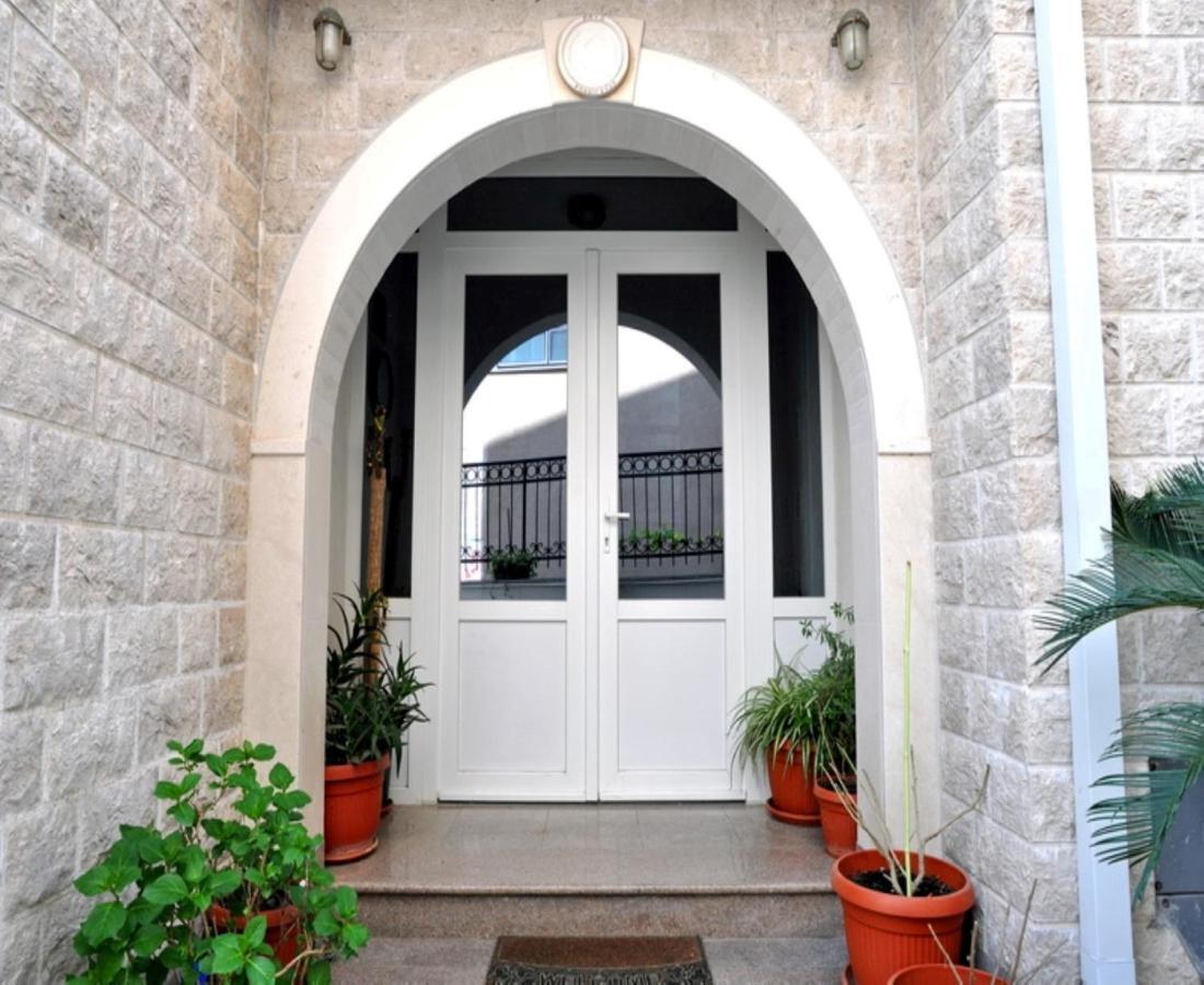 Apartments Franicevic Petrovac Habitación foto